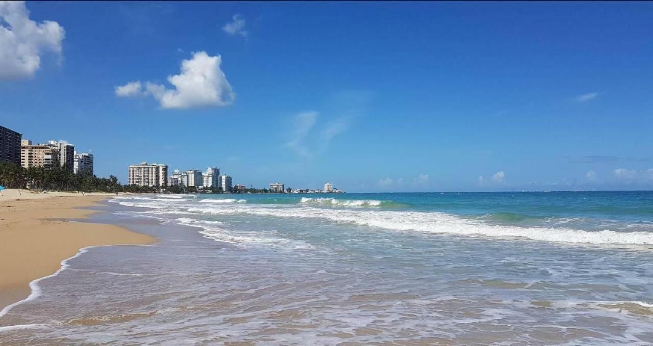 Beachfront Bliss At Isla Verde San Juan Esterno foto